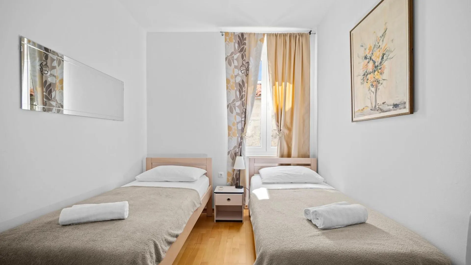 Apartment Bose Split