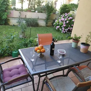 Appartement Spacious With Big Garden Near, Split
