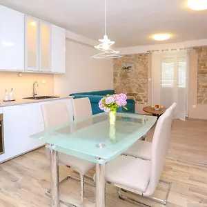 Appartement Dvor, Split
